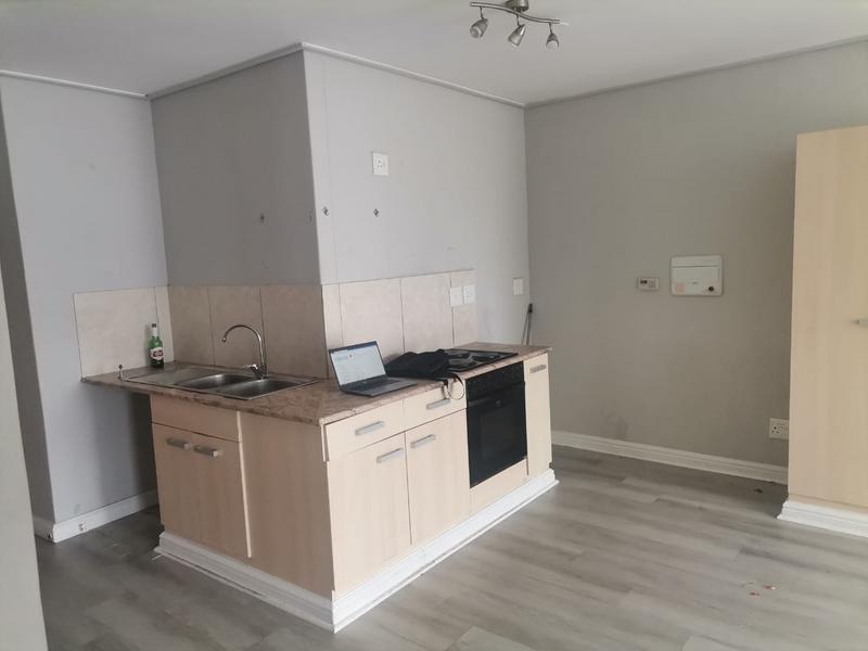 To Let 2 Bedroom Property for Rent in Royal Ascot Western Cape